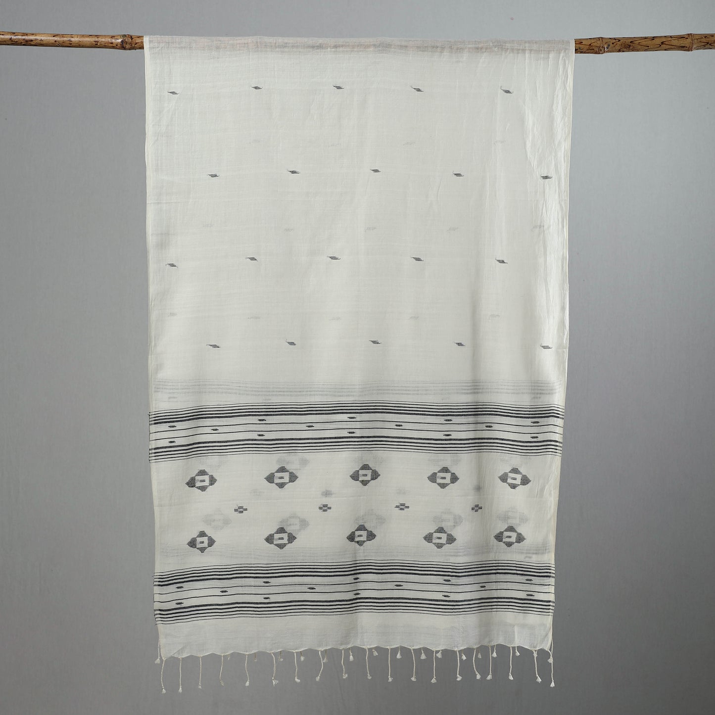 White - Burdwan Jamdani Cotton Handloom Stole with Tassels 06