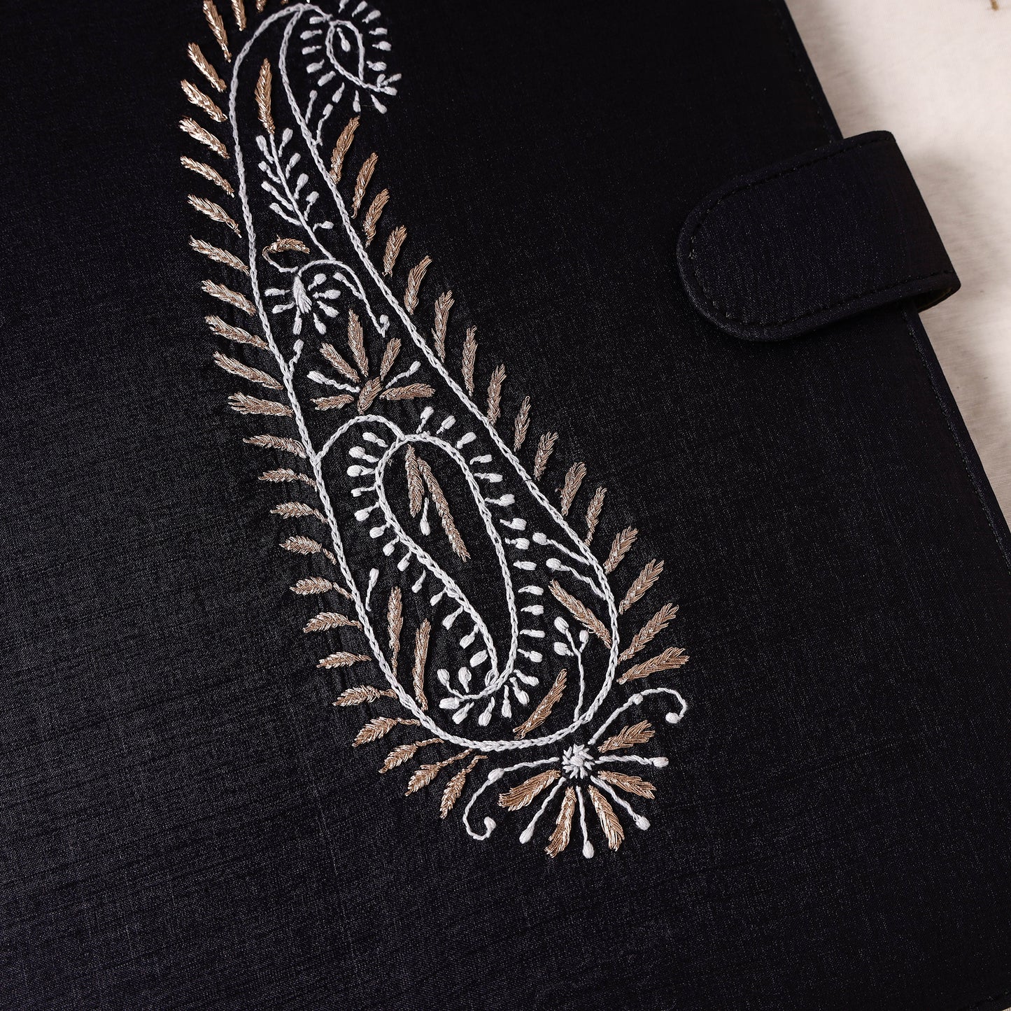 Lucknow Chikankari Hand Embroidery Tussar Silk File Folder