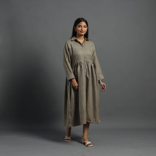 Zeenat Brown Plain Button Down Woollen Dress 09