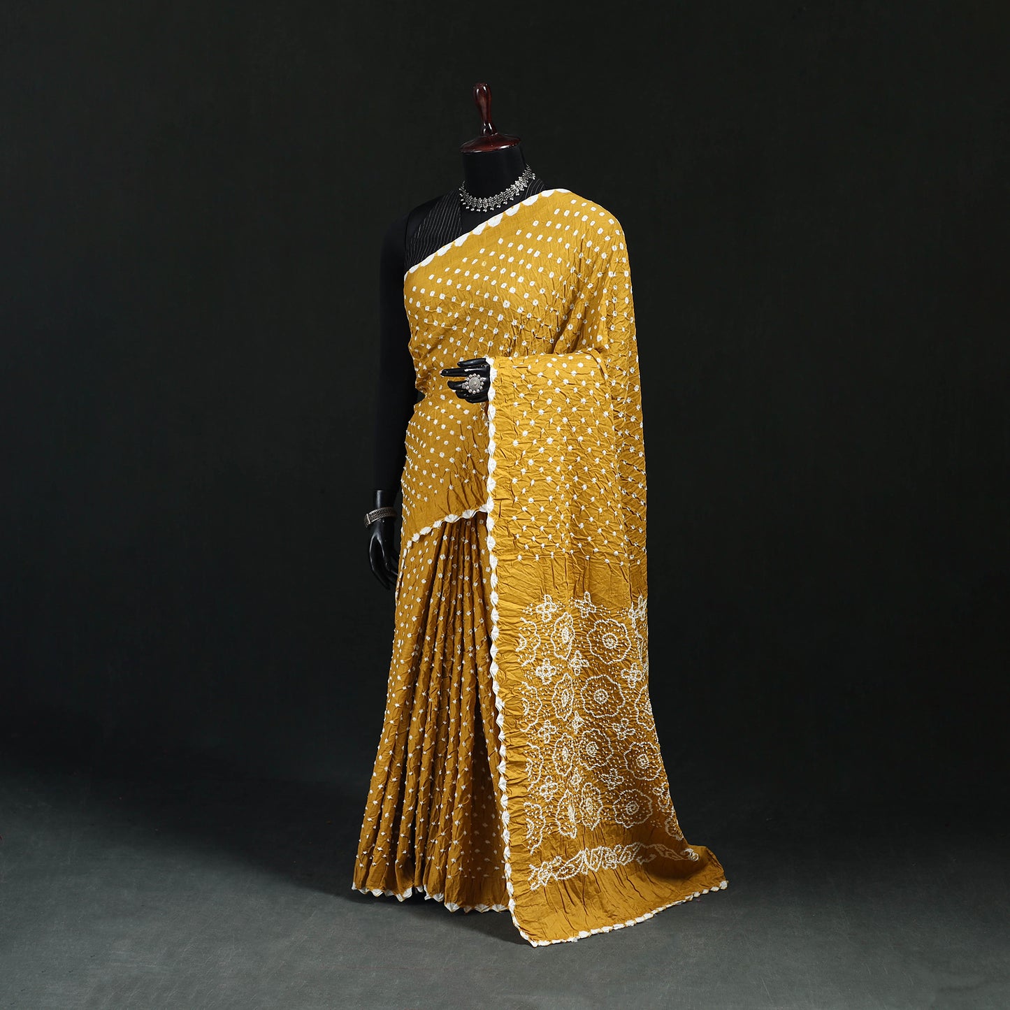 Kutch Bandhani Tie-Dye Cotton Saree 25