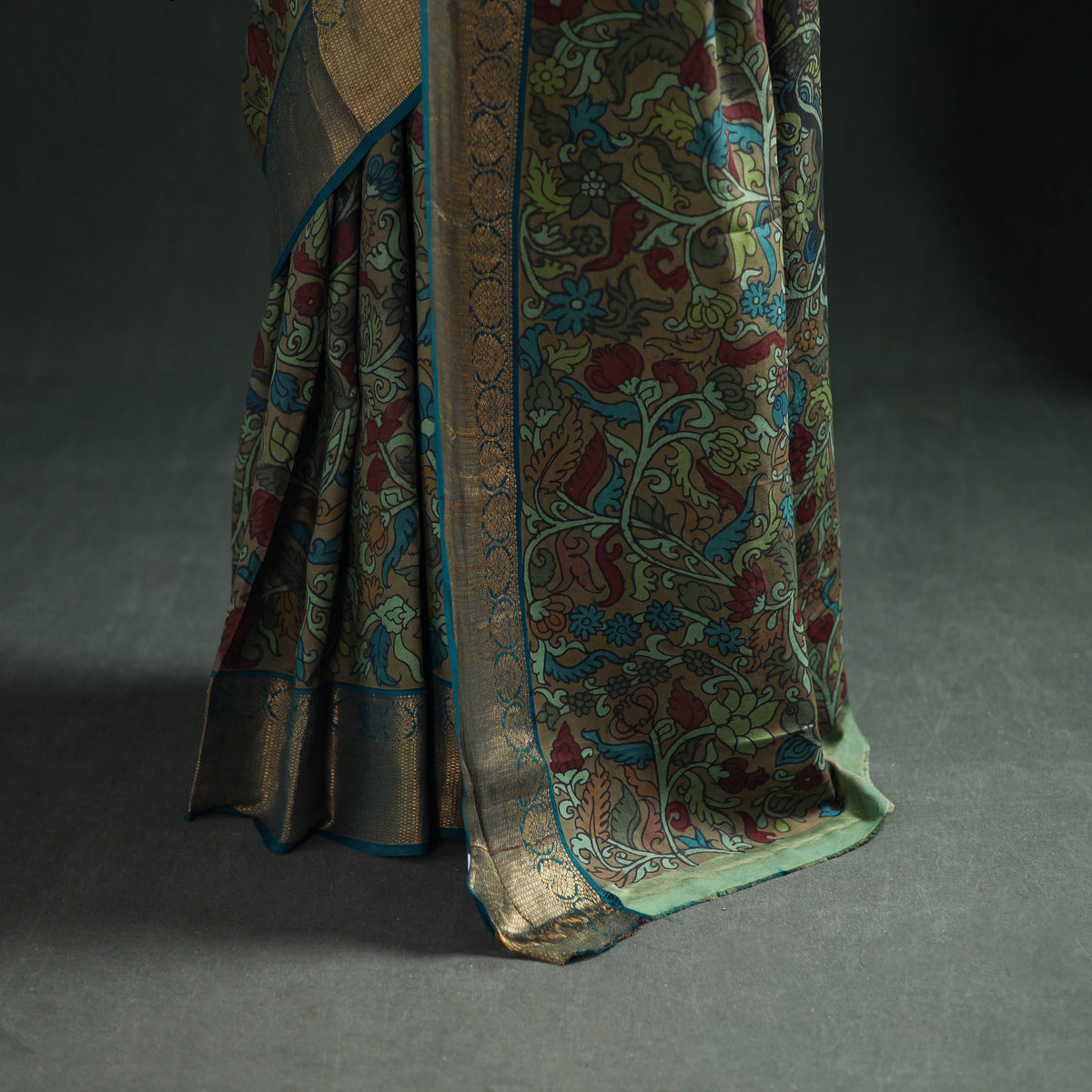 Kanjeevaram Pure Handloom Mulberry Silk Handpainted Srikalahasti Pen Kalamkari Saree with Zari Work 13