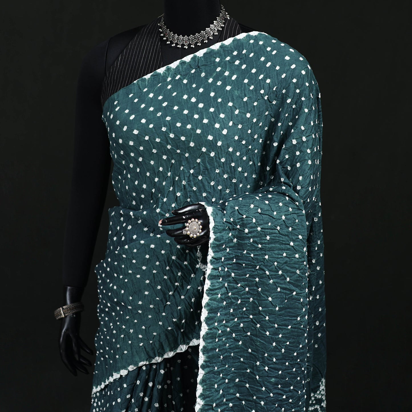 Kutch Bandhani Tie-Dye Cotton Saree 26