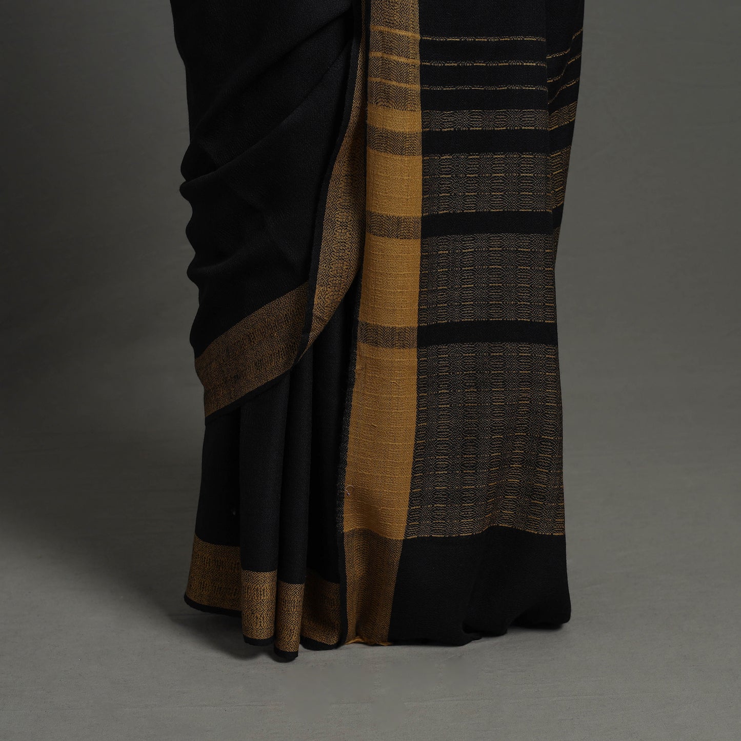 Black - Kumaun Handwoven Pure Merino Woolen Saree 07