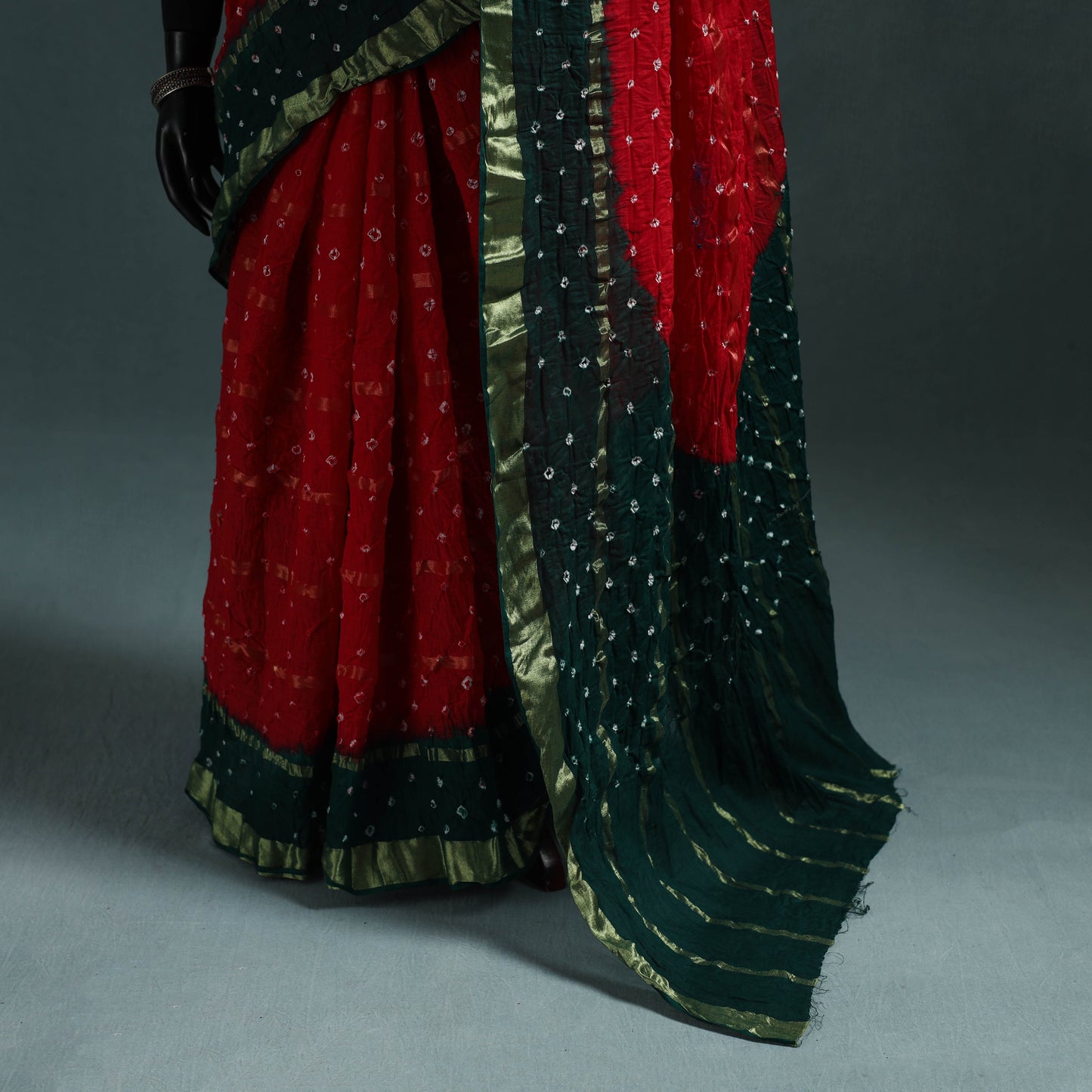 Kutch Tie-Dye Bandhani Cotton Saree with Blouse Piece 15