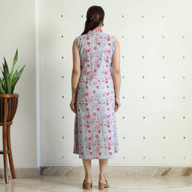 Buy Sanganeri Block Printed Cotton Collared Neck Buttoned Down Dress Online at iTokri.com
