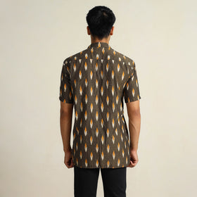 Buy Green Pochampally Ikat Weave Cotton Men Half Sleeve Shirt 03 Online at iTokri.com