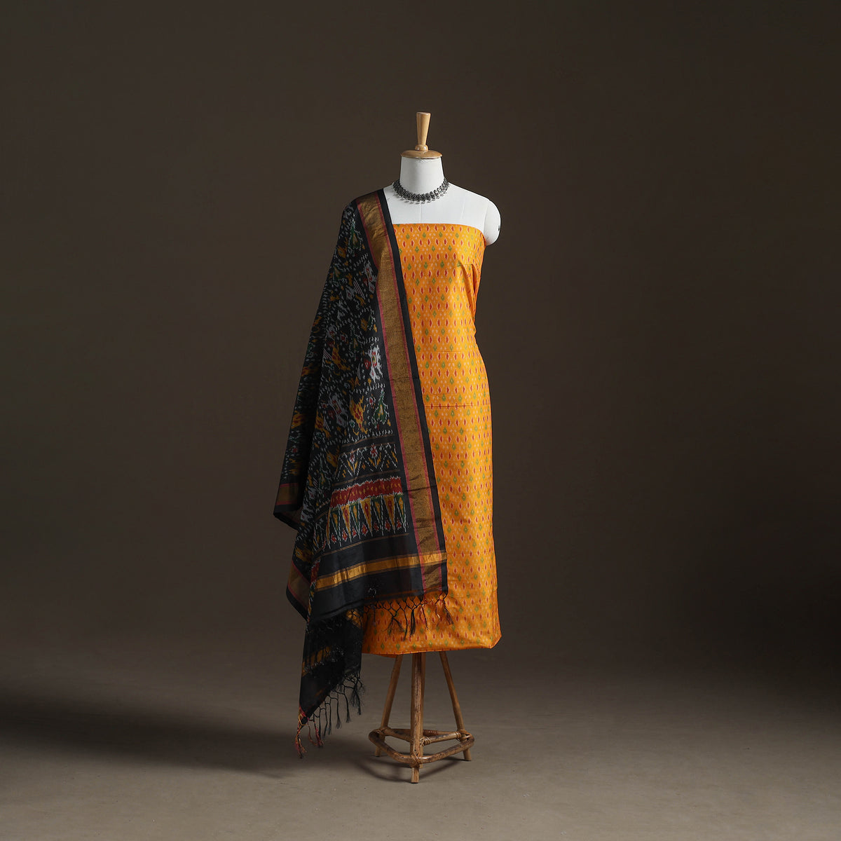 Pochampally Ikat Handloom Sico Unstitched Dress Material: Kurta with Dupatta 18