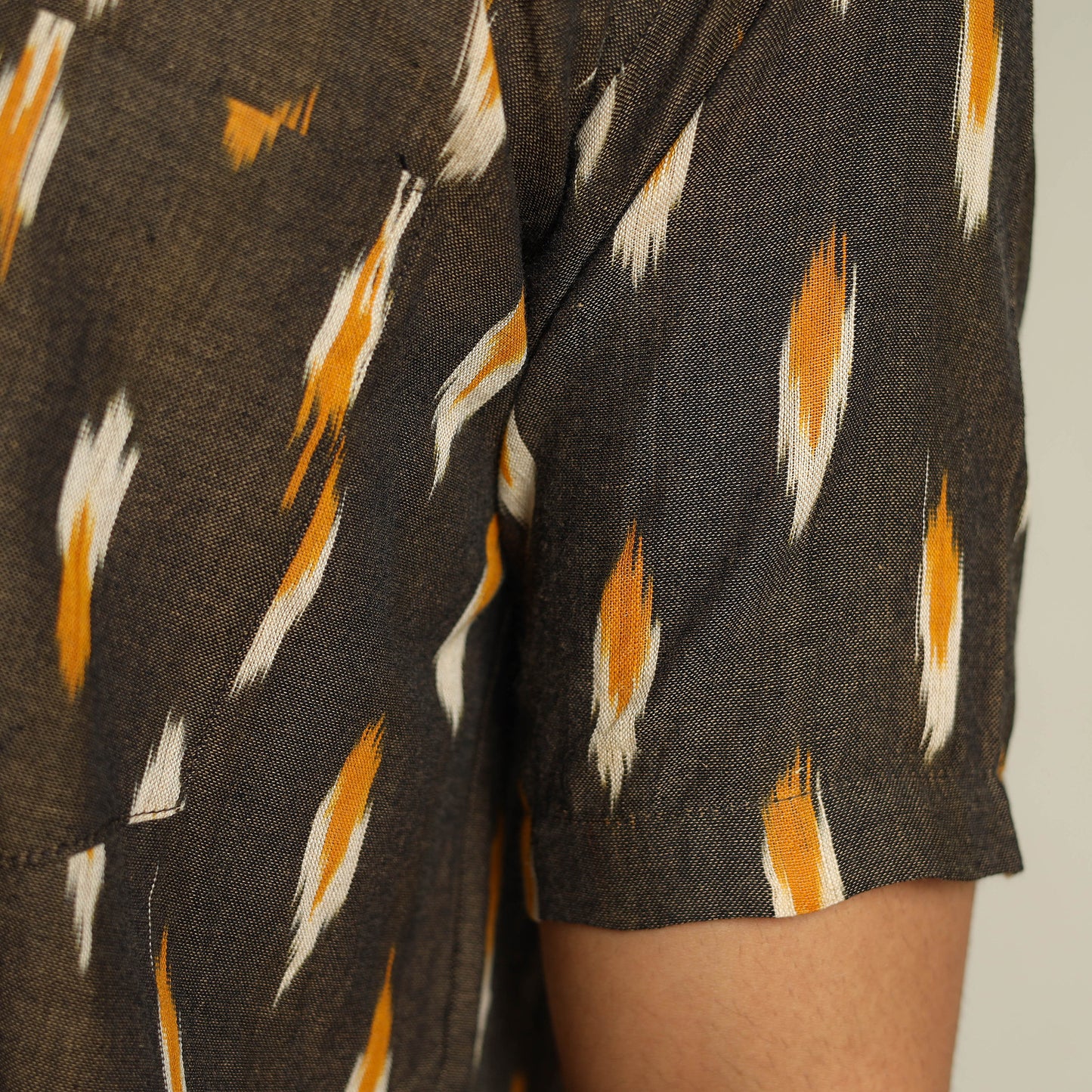 Buy Green Pochampally Ikat Weave Cotton Men Half Sleeve Shirt 03 Online at iTokri.com