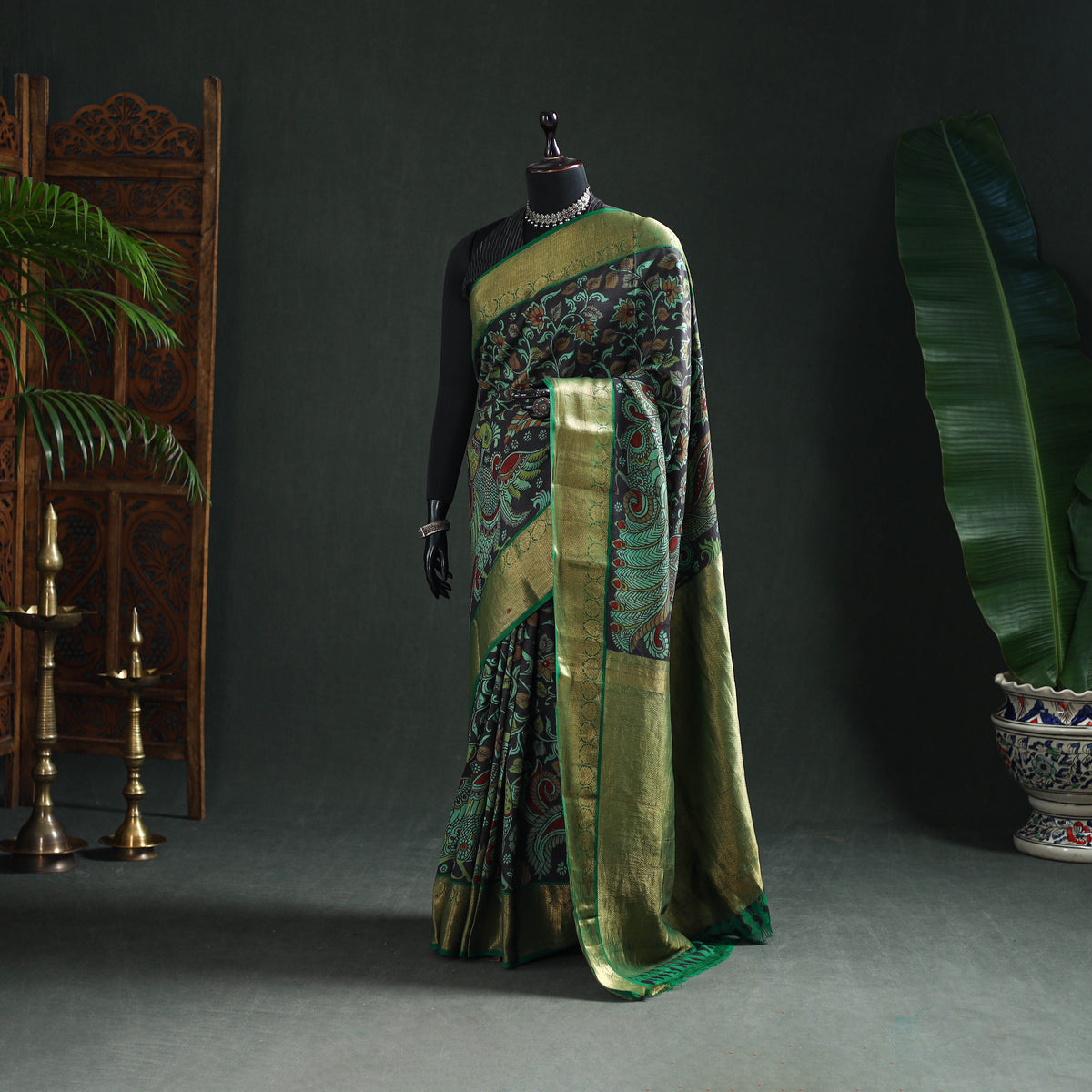 Kanjeevaram Pure Handloom Mulberry Silk Handpainted Srikalahasti Pen Kalamkari Saree with Zari Work 17