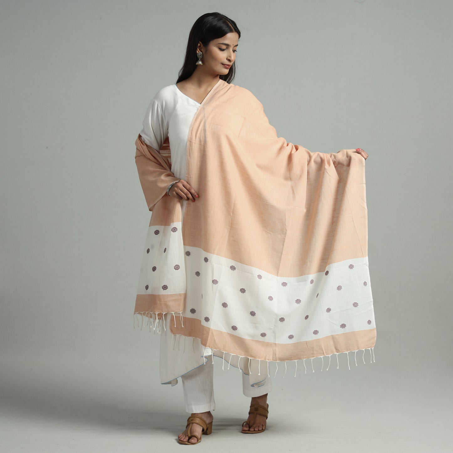 Peach - Phulia Bengal Jamdani Handloom Pure Cotton Dupatta 26