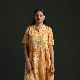 Collared Neck Buttoned Down Flared Cotton Hand Block Batik Print Dress 03