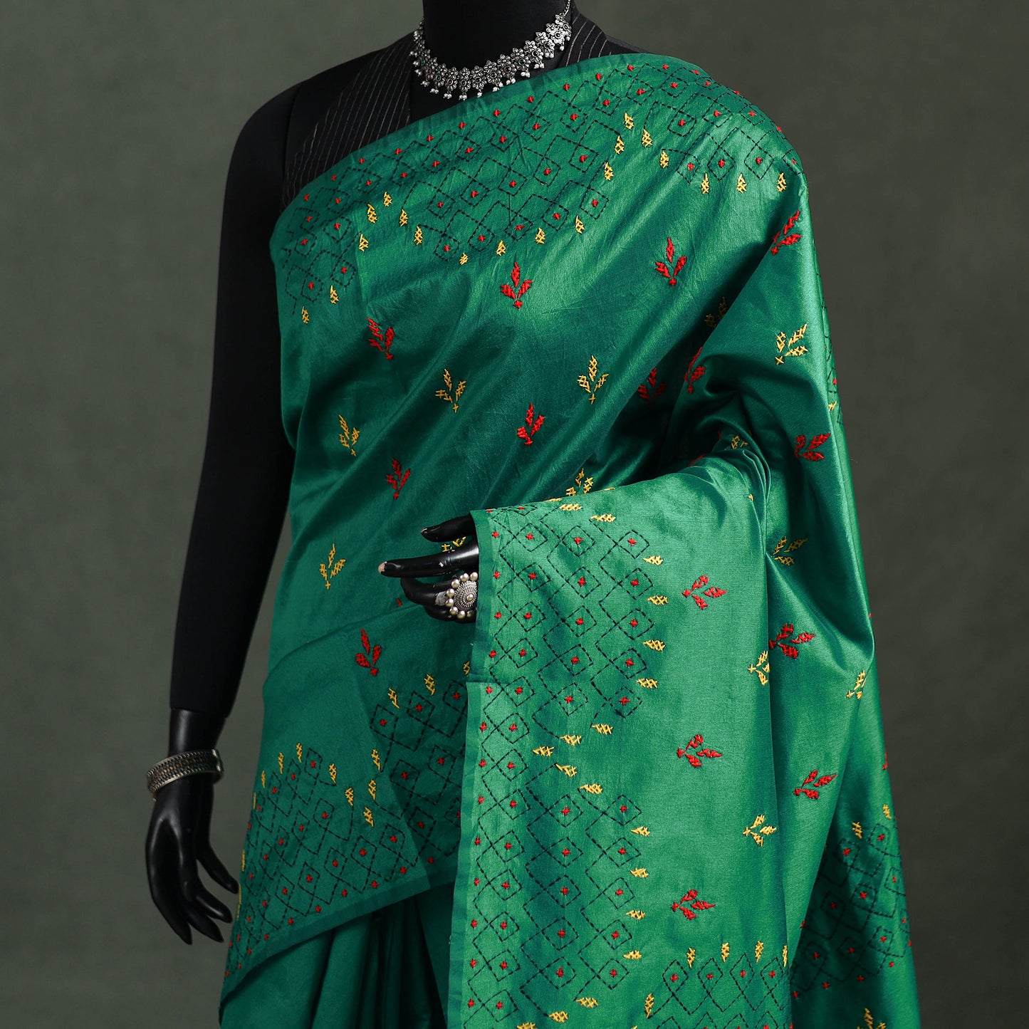 Green - Bengal Nakshi Kantha Hand Embroidered Silk Saree 39