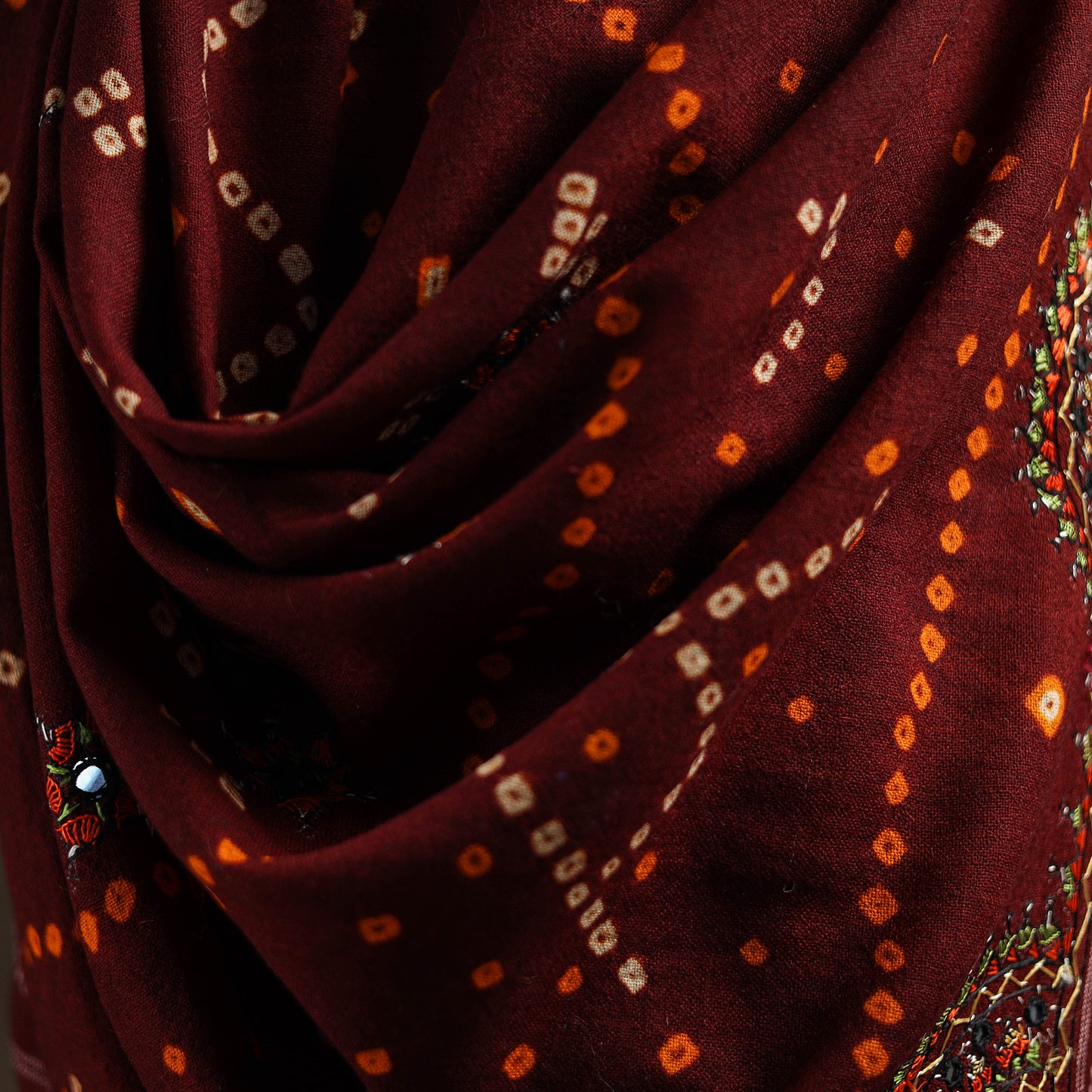 Kutch Bandhani Handwoven Neran Hand Embroidery Merino Wool Shawl 46