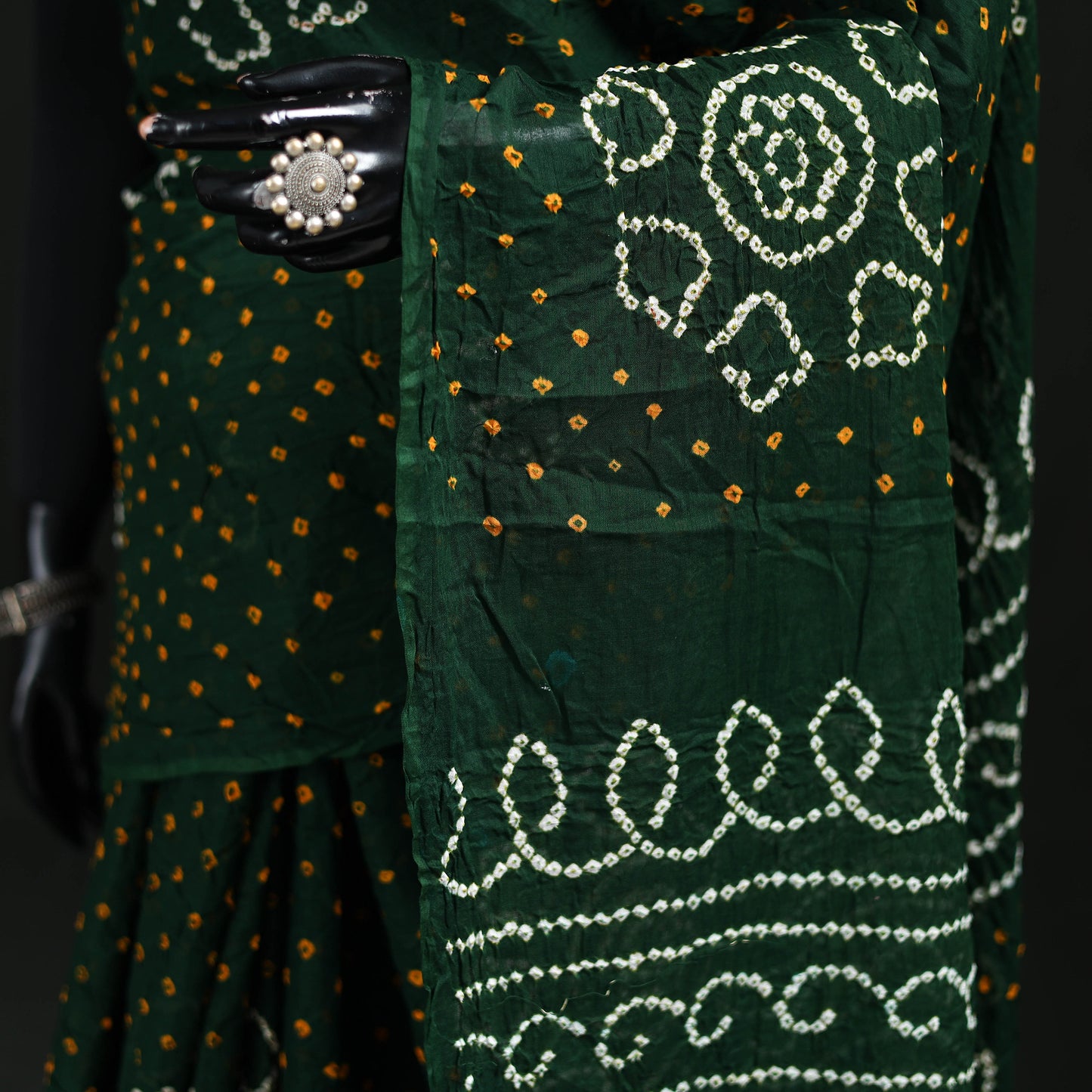 Kutch Bandhani Tie-Dye Cotton Saree 31