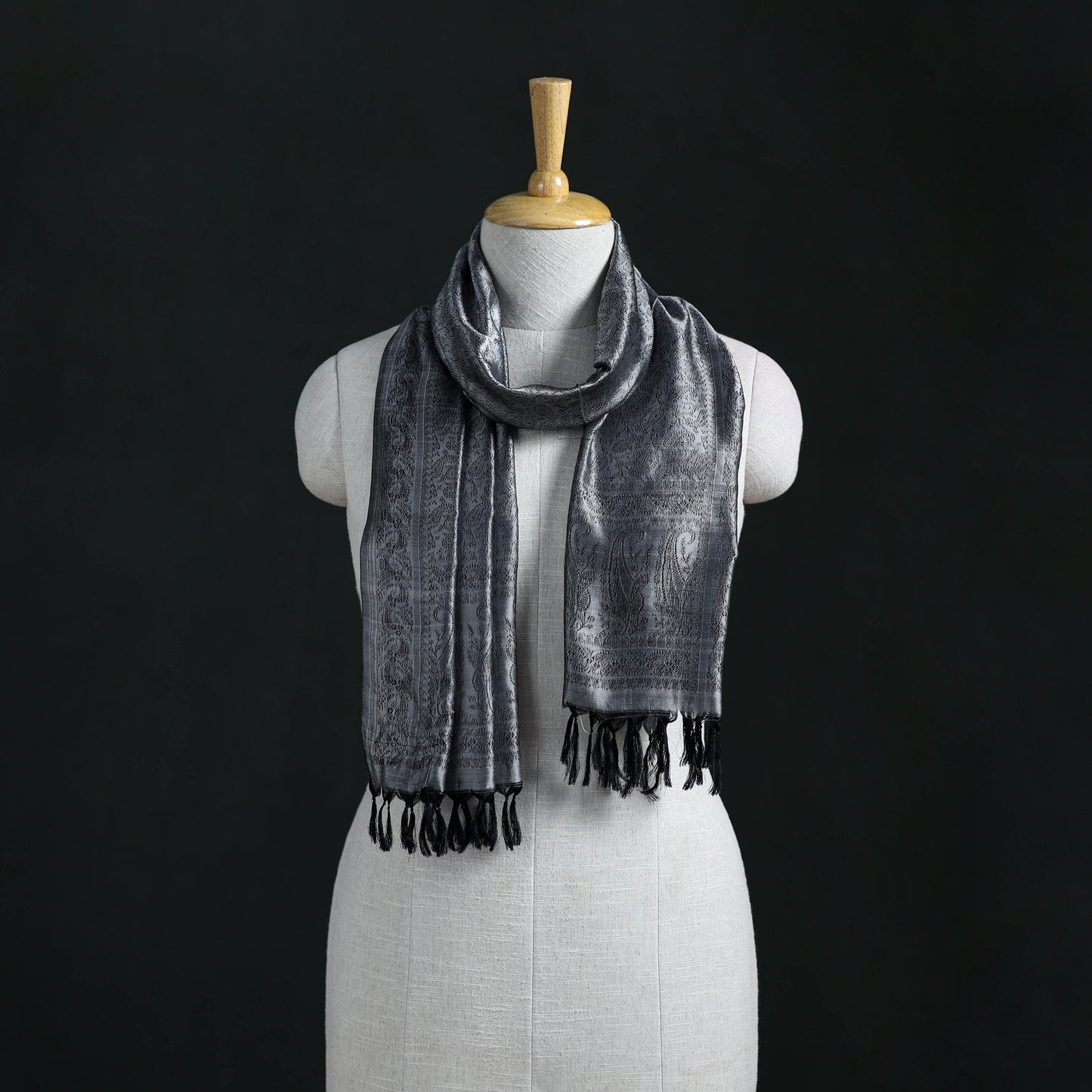 Handwoven Banarasi Pure Silk Stole with Tassels 01