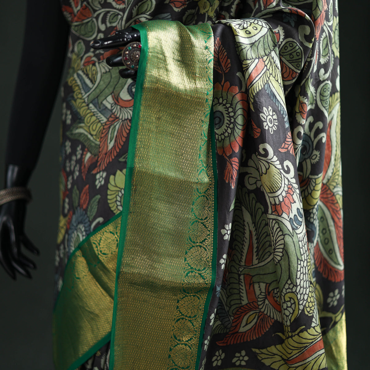 Kanjeevaram Pure Handloom Mulberry Silk Handpainted Srikalahasti Pen Kalamkari Saree with Zari Work 18