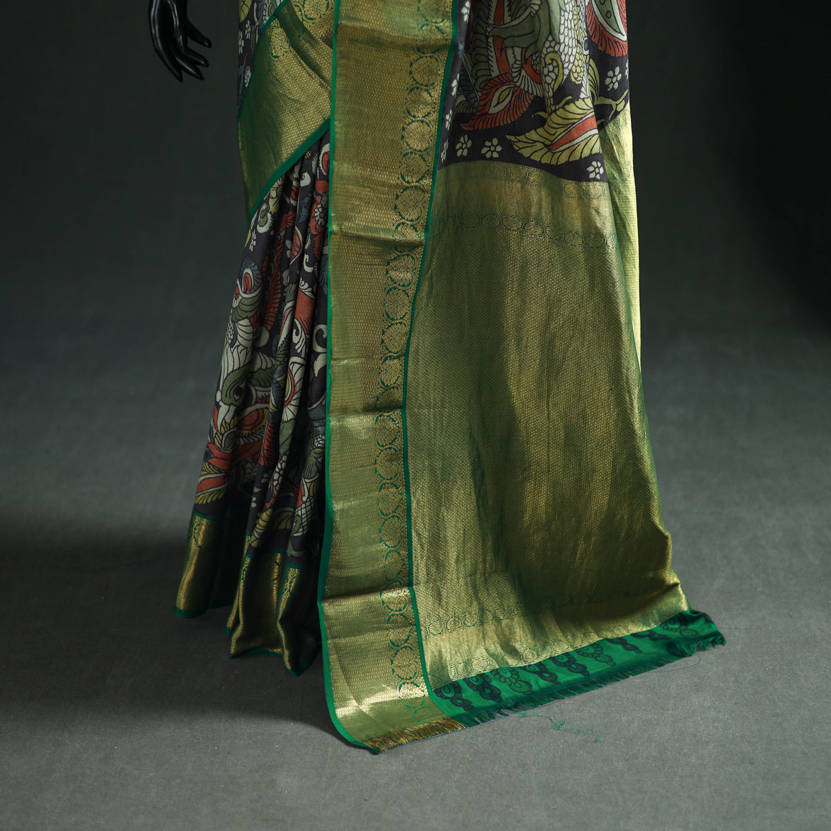 Kanjeevaram Pure Handloom Mulberry Silk Handpainted Srikalahasti Pen Kalamkari Saree with Zari Work 18