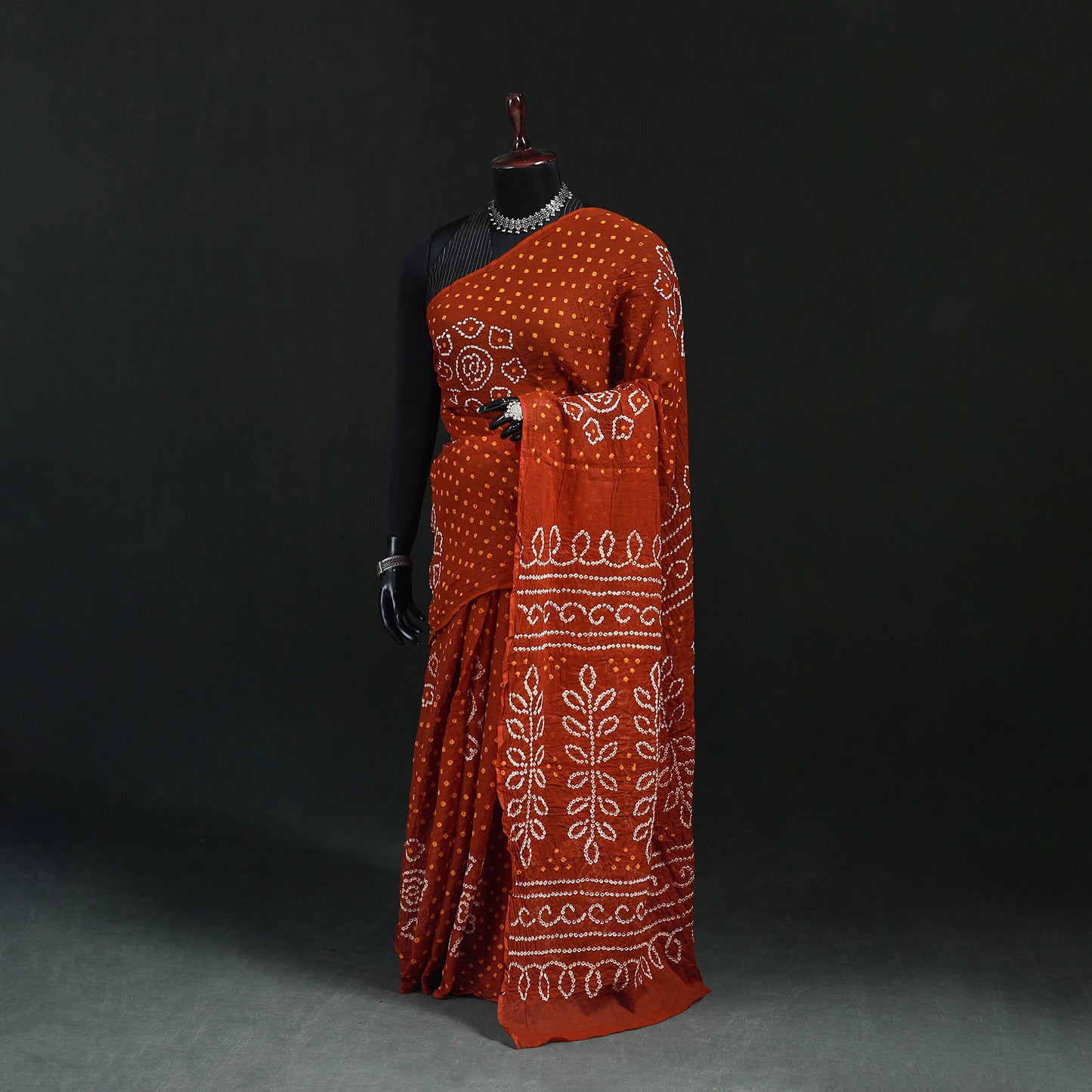 Kutch Bandhani Tie-Dye Cotton Saree 32