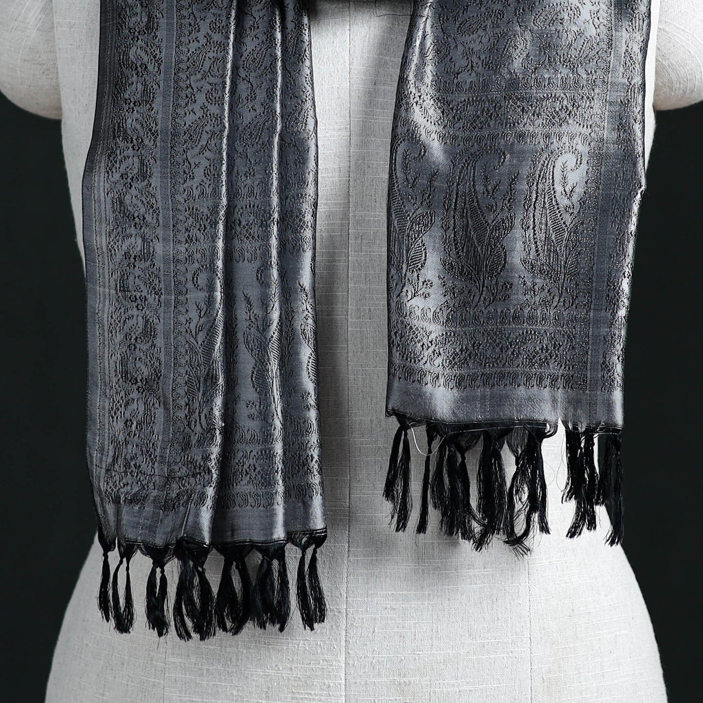 Handwoven Banarasi Pure Silk Stole with Tassels 01