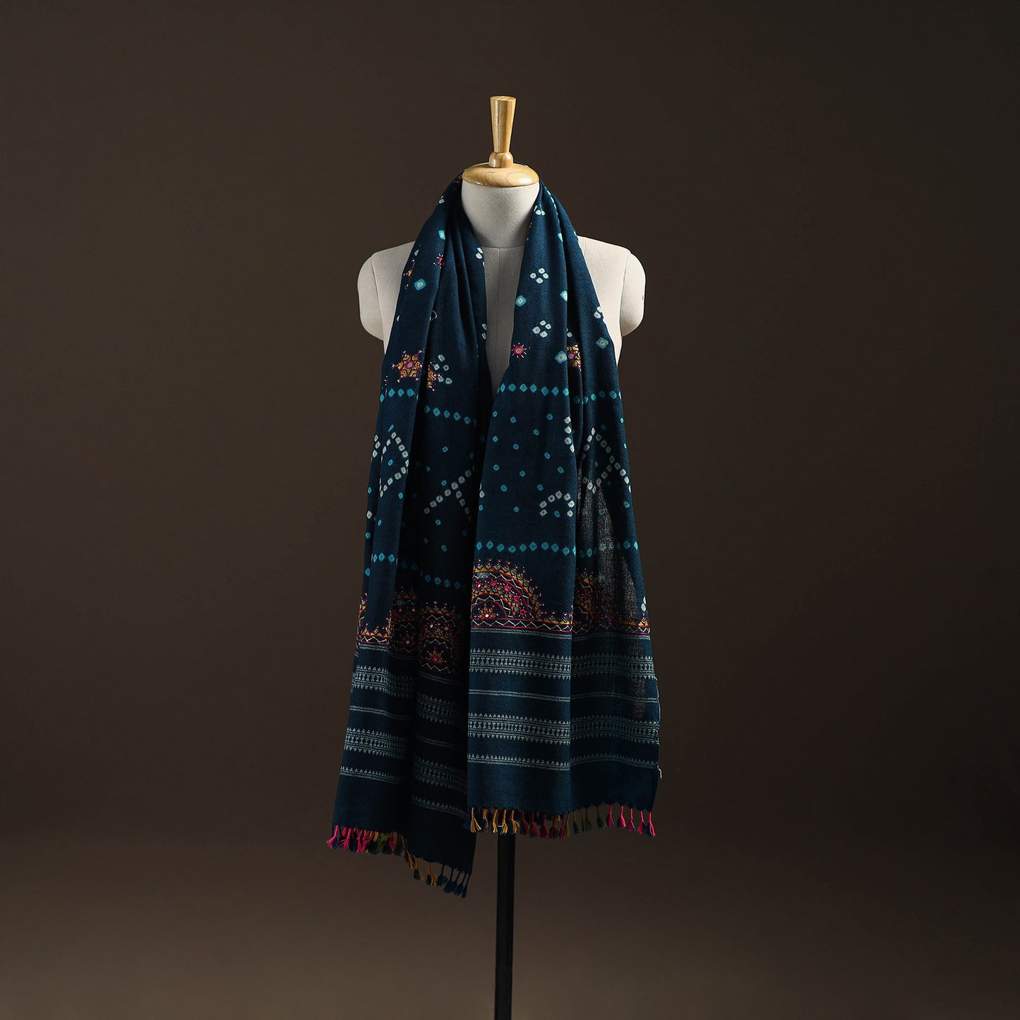 Kutch Bandhani Handwoven Neran Hand Embroidery Merino Wool Shawl 48