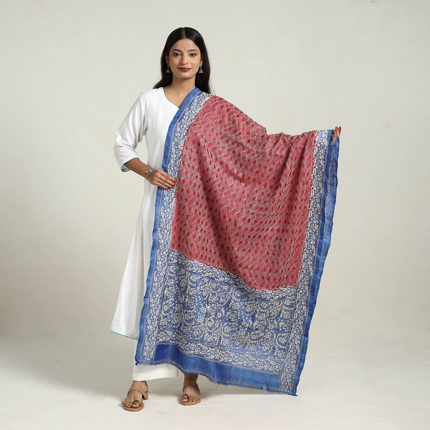 Maroon - Handloom Tussar Silk Bengal Kantha Embroidery Dupatta 02