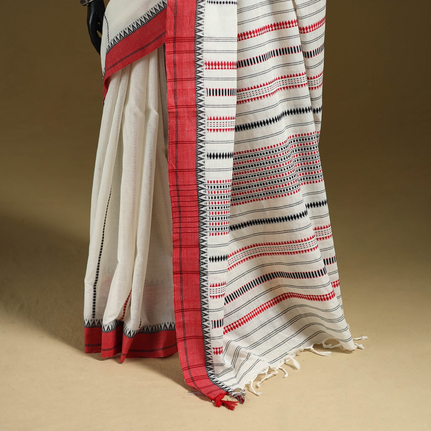 Bengal Handwoven Cotton Begumpuri Saree 33