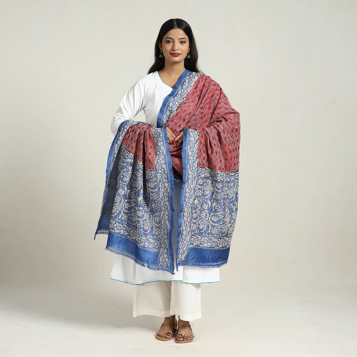 Maroon - Handloom Tussar Silk Bengal Kantha Embroidery Dupatta 02