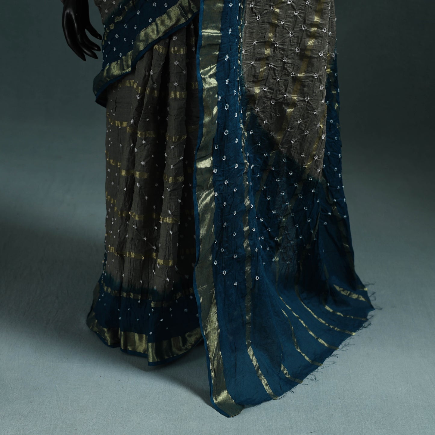 Kutch Tie-Dye Bandhani Cotton Saree with Blouse Piece 21