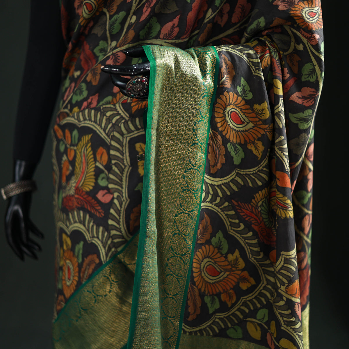 Kanjeevaram Pure Handloom Mulberry Silk Handpainted Srikalahasti Pen Kalamkari Saree with Zari Work 21