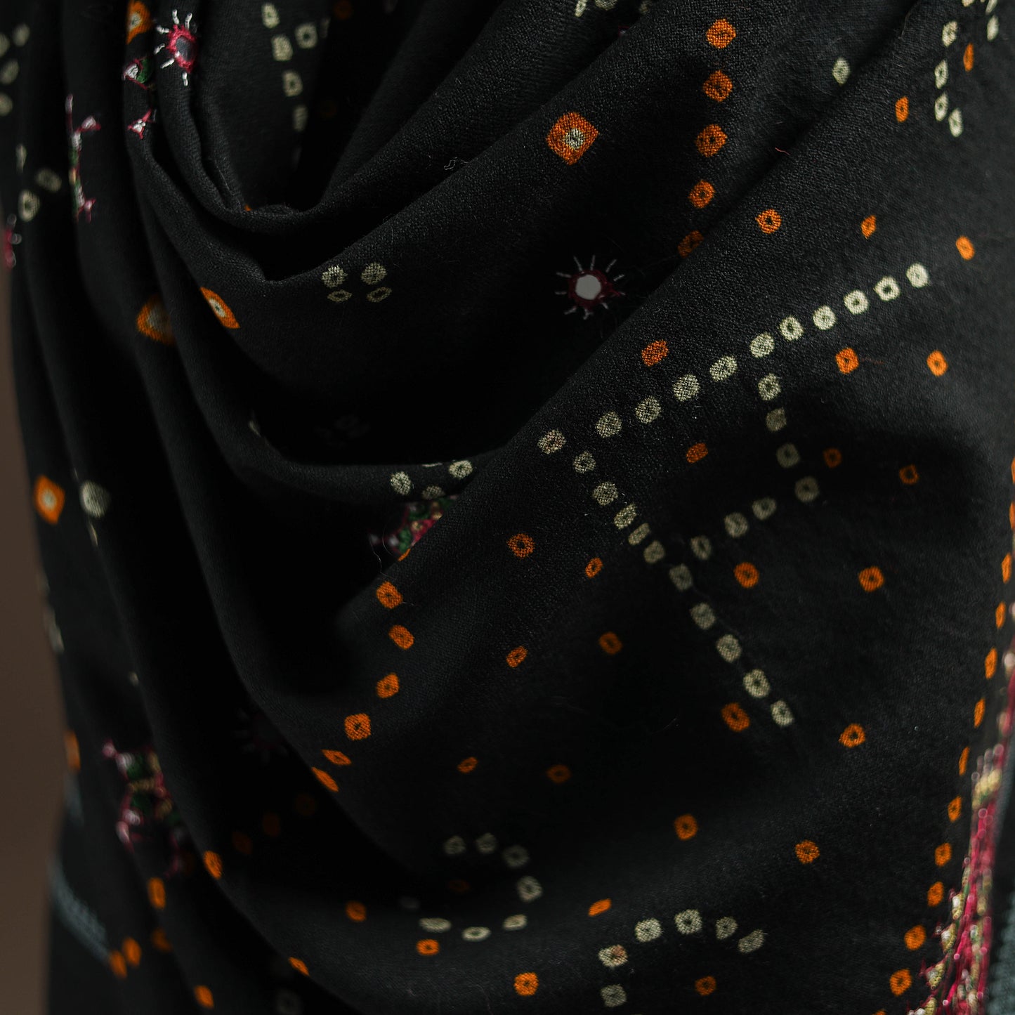 Kutch Bandhani Handwoven Neran Hand Embroidery Merino Wool Shawl 50