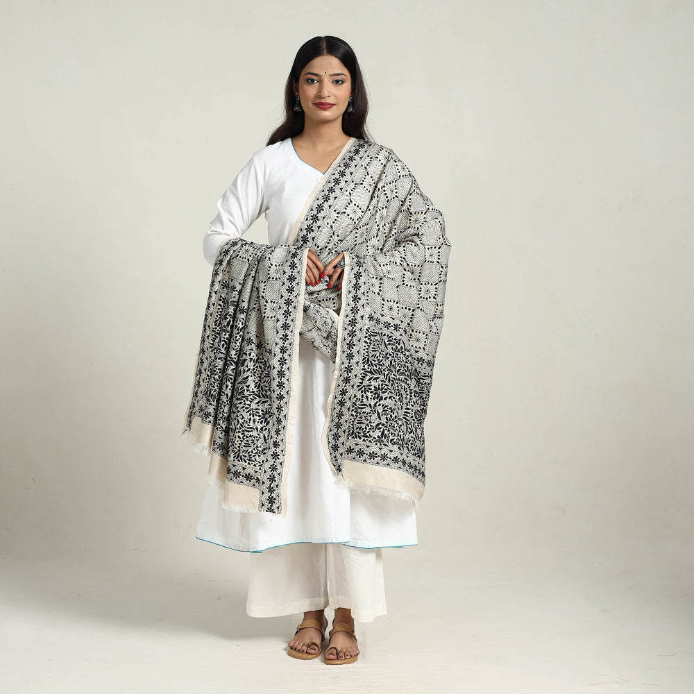 Grey - Handloom Tussar Silk Bengal Kantha Embroidery Dupatta 01