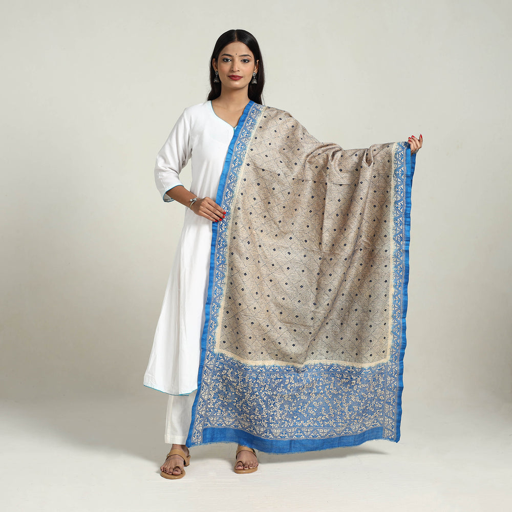 Grey - Handloom Tussar Silk Bengal Kantha Embroidery Dupatta 03