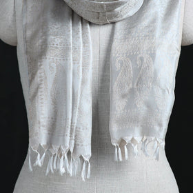Handwoven banarasi pure silk stole with tassels 09