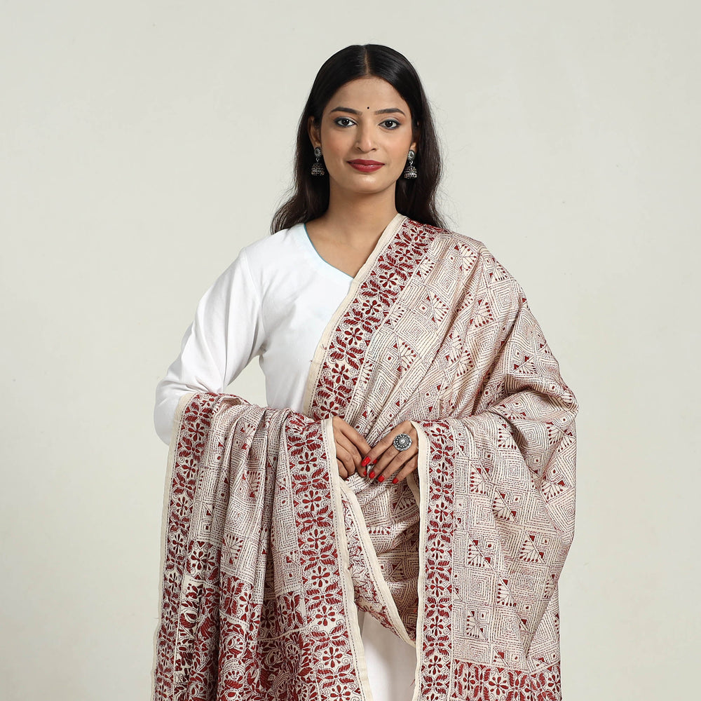 Beige - Handloom Tussar Silk Bengal Kantha Embroidery Dupatta 04