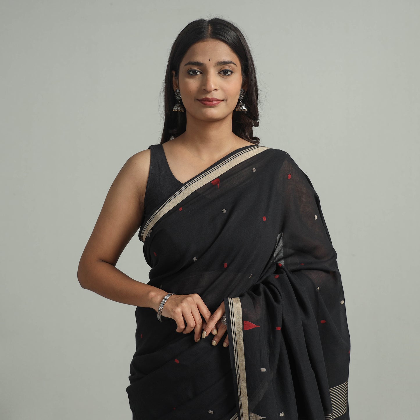 Black - Handloom Cotton Phulia Jamdani Saree with Tassels 03