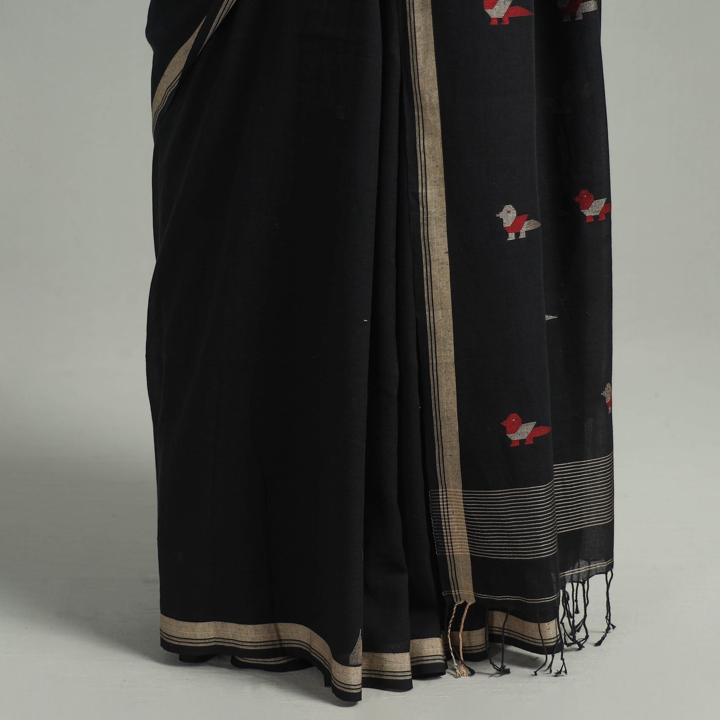 Black - Handloom Cotton Phulia Jamdani Saree with Tassels 03