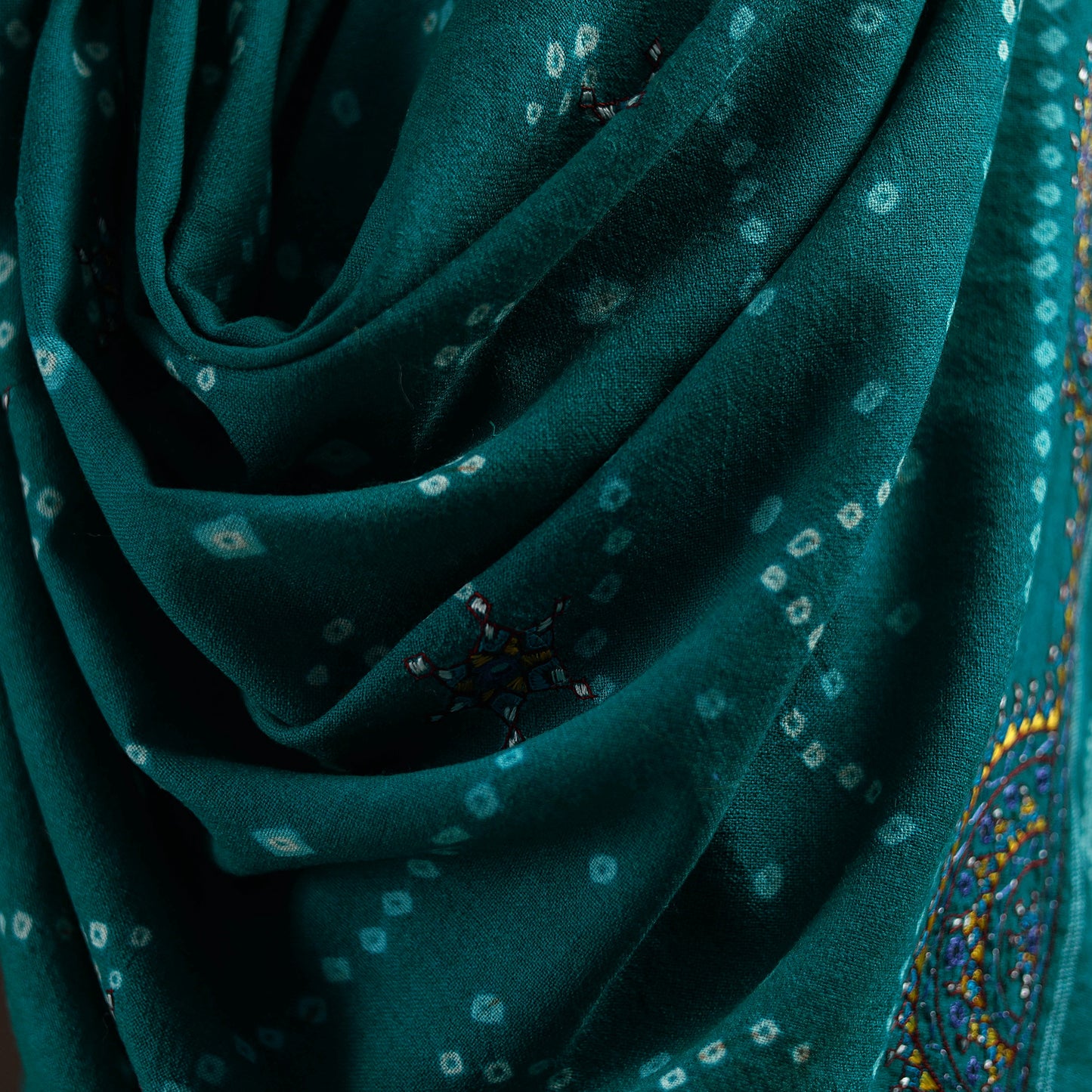 Kutch Bandhani Handwoven Neran Hand Embroidery Merino Wool Shawl 53