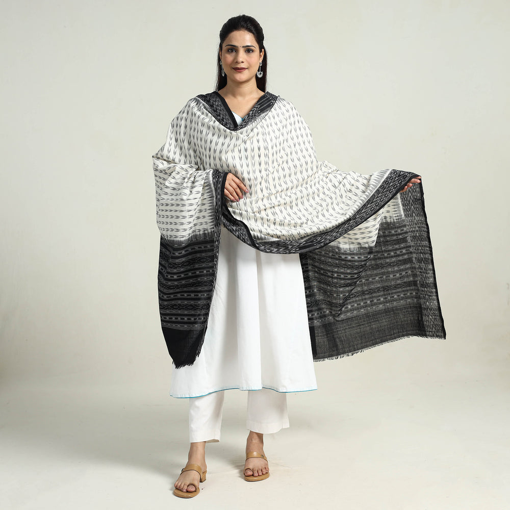 White - Sambalpuri Ikat Weave Handloom Cotton Dupatta 18