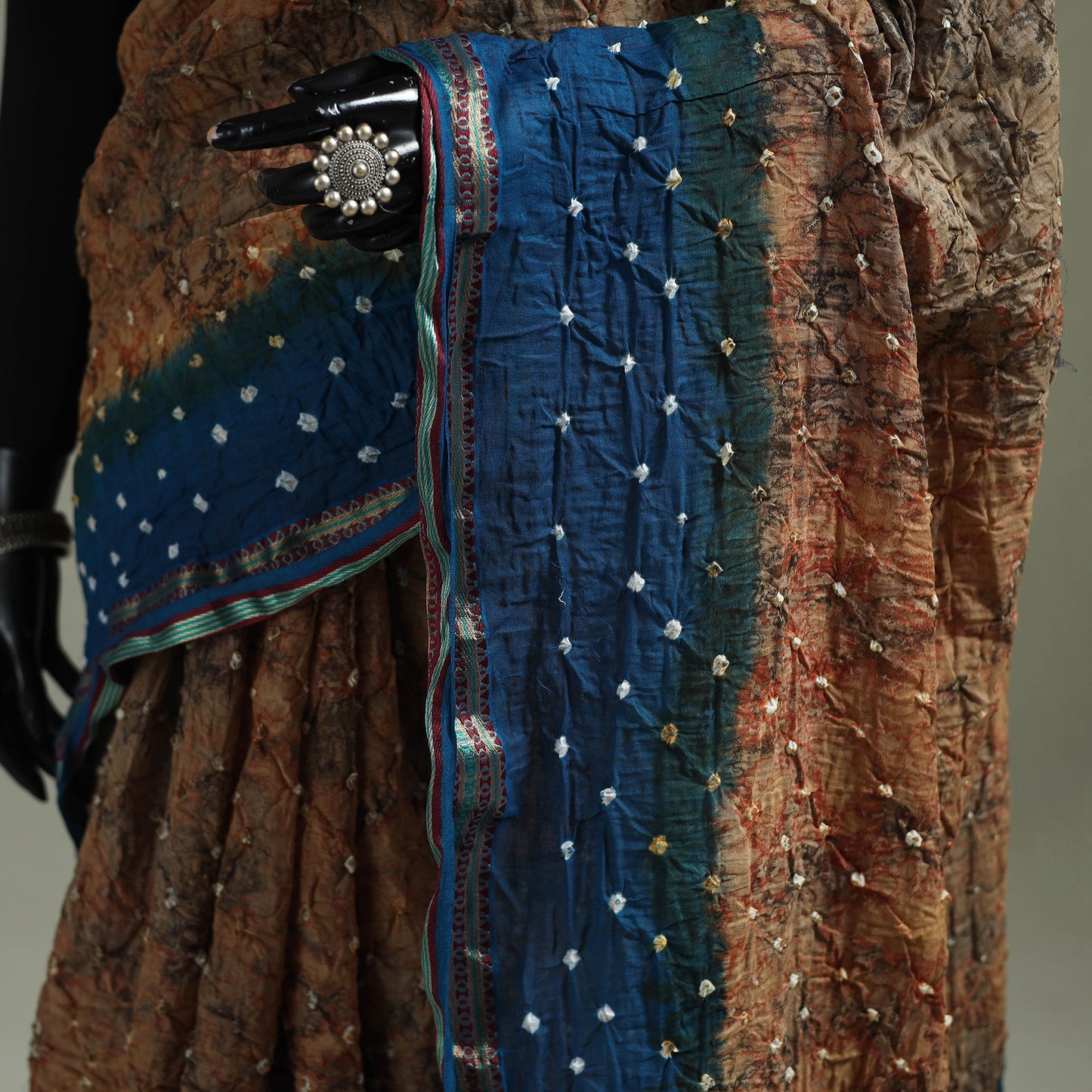 Kutch Tie-Dye Shibori Bandhani Cotton Saree with Blouse Piece 26