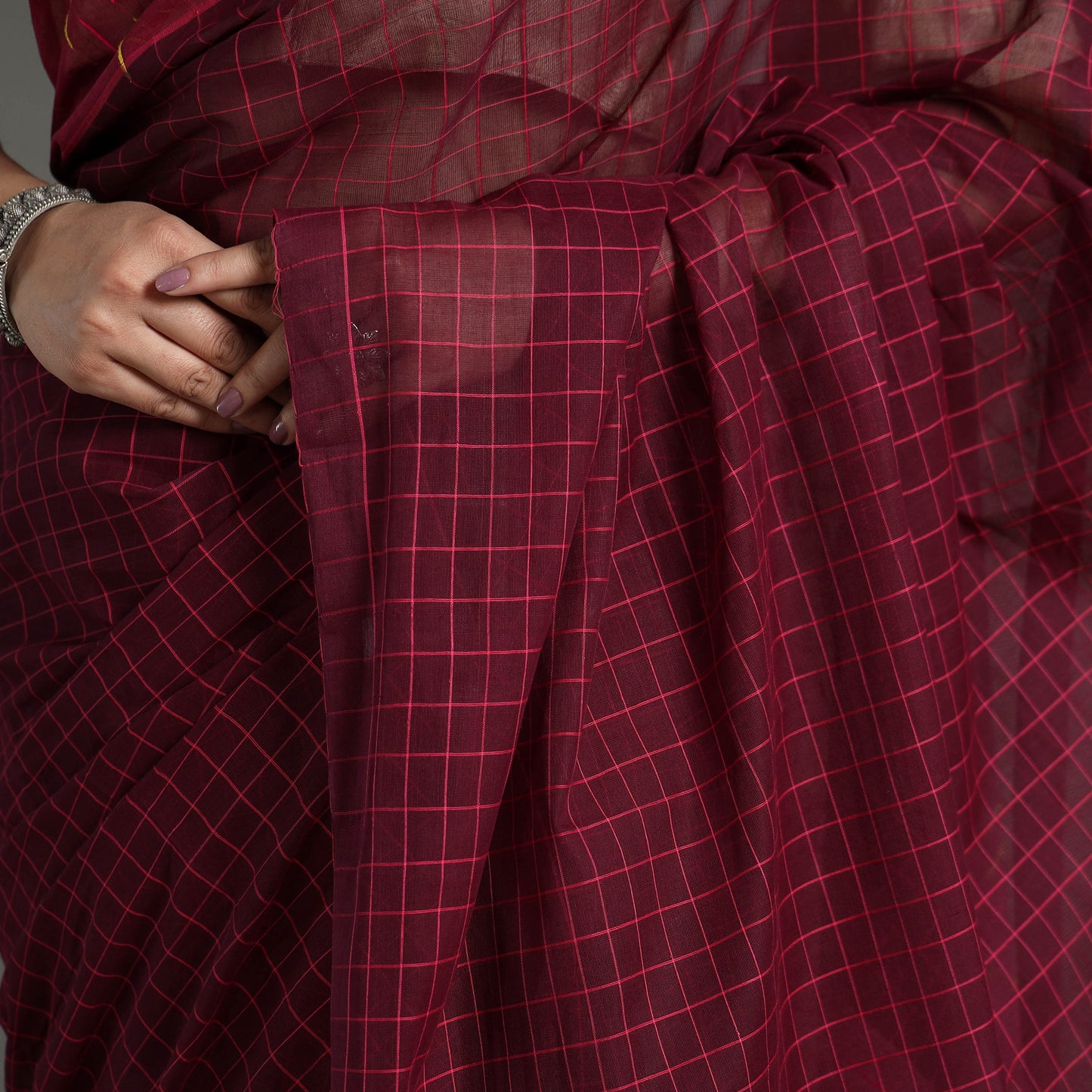 Maroon - Traditional Venkatagiri Handloom Cotton Checks Saree 05