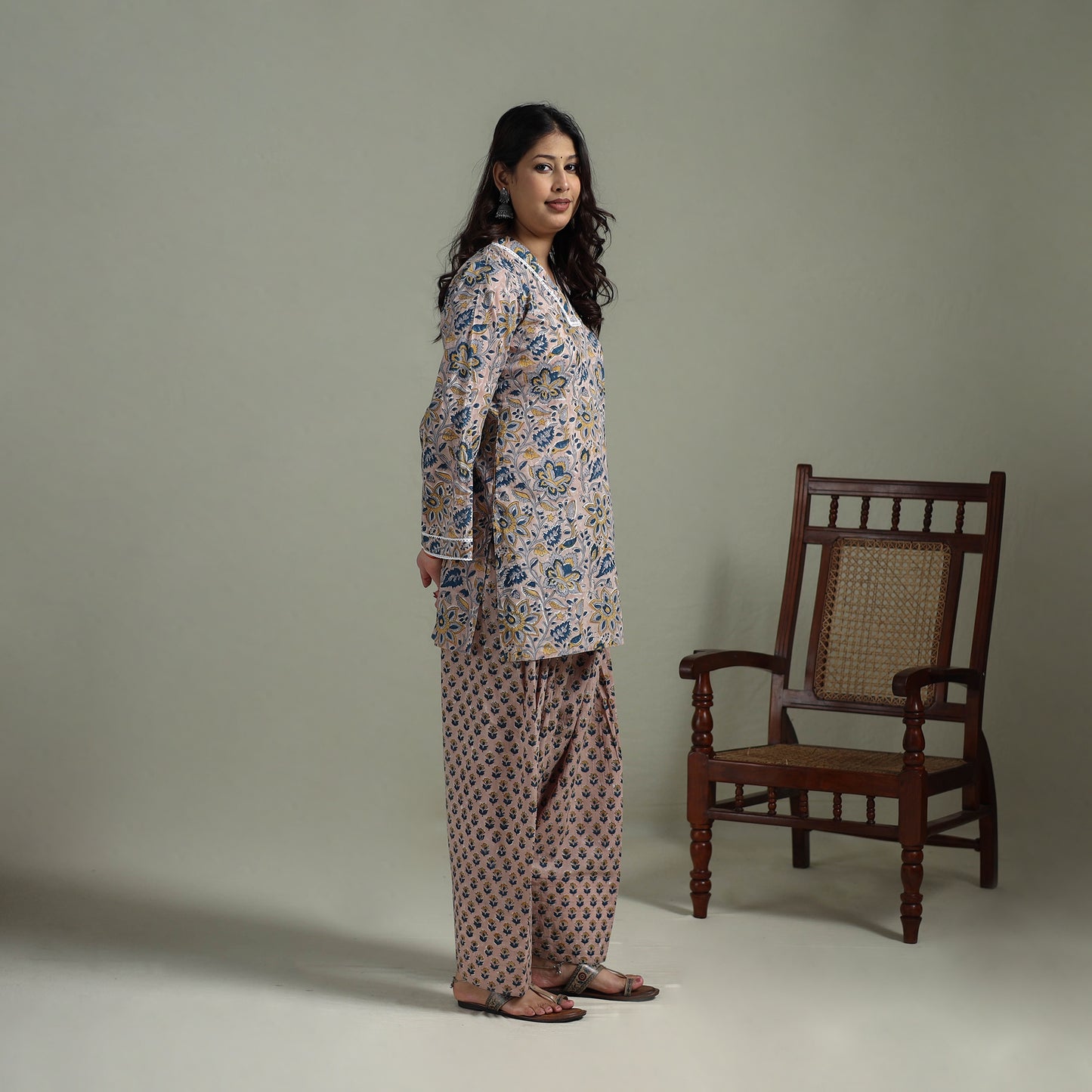 Sanganeri Hand Block Print Cotton Lace Work Short Kurta with Farshi Salwar Set for women 05