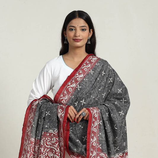 Black - Handloom Tussar Silk Bengal Kantha Embroidery Dupatta 12