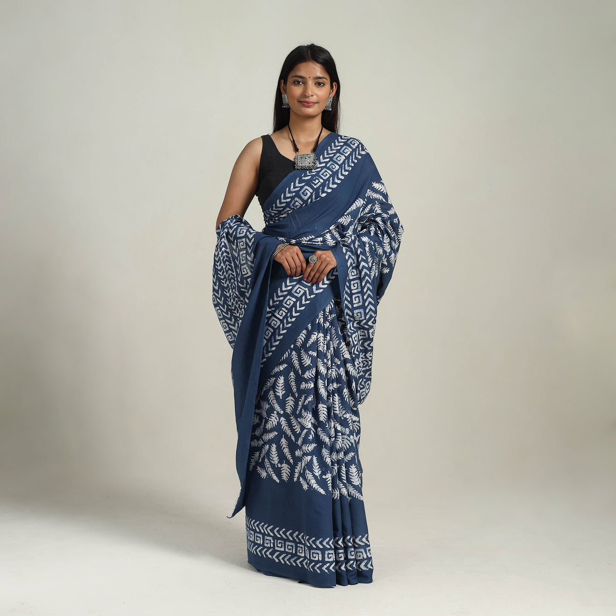 Buy Cotton Blue Hand Batik Print Saree online