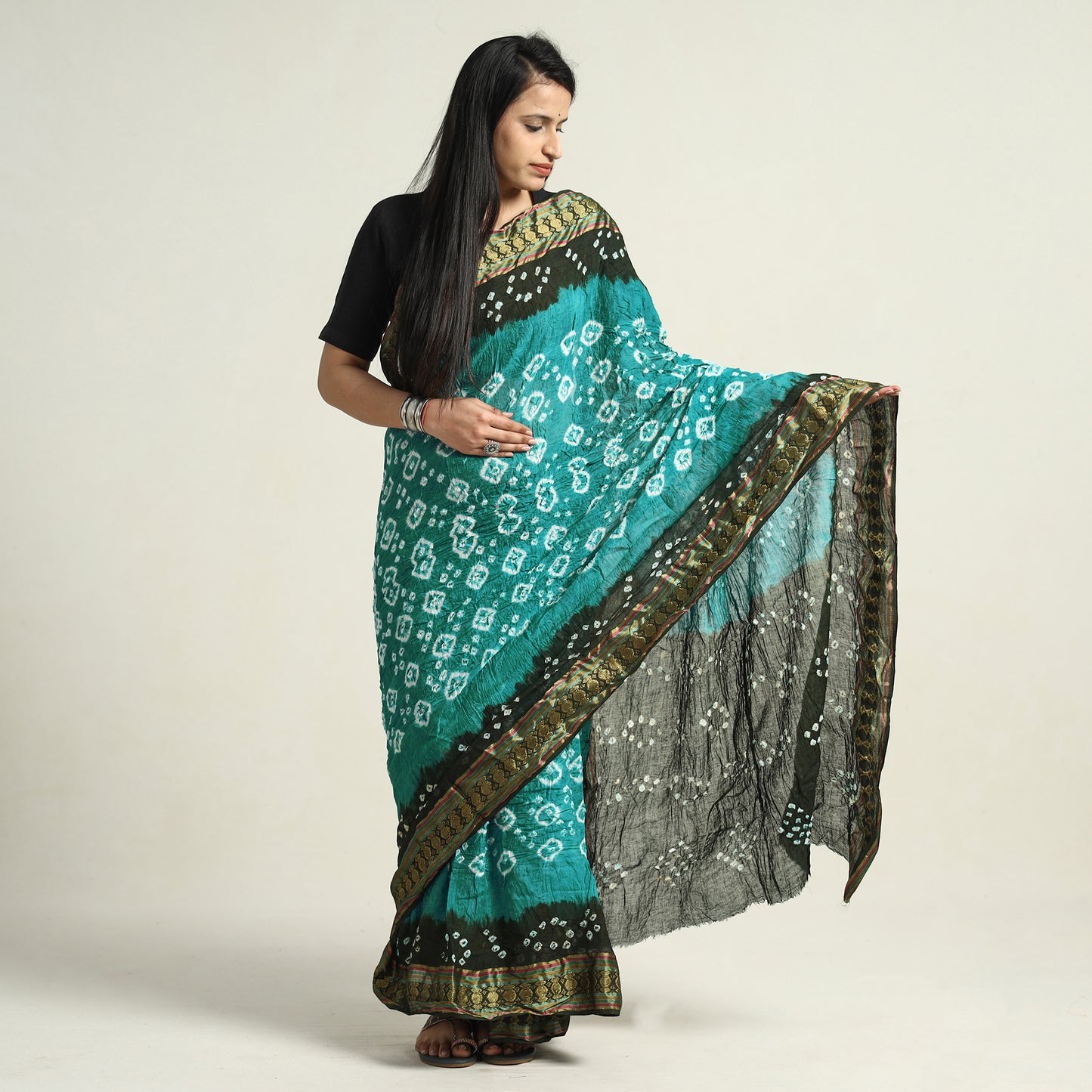 bandhani saree