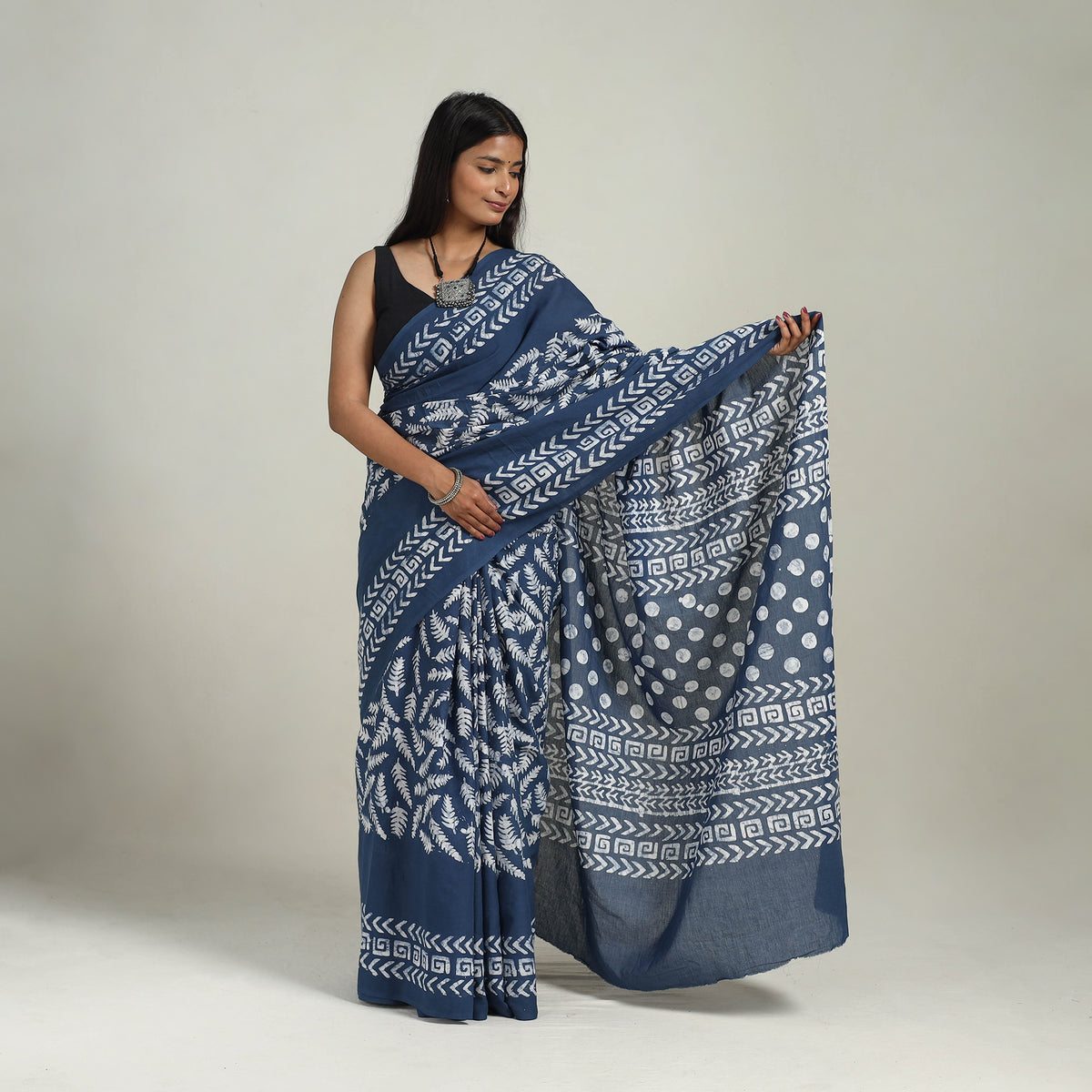 Buy Cotton Blue Hand Batik Print Saree online