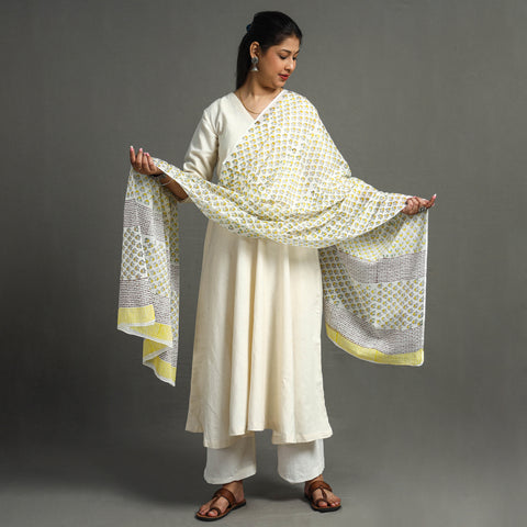 White - Block Printed Mul Cotton Sanganeri Dupatta 06