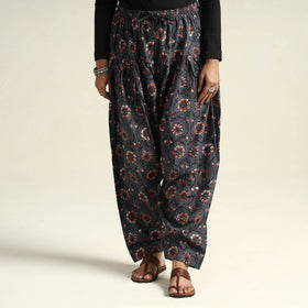 Buy Bagru Block Printed Cotton Elasticated Salwar Online at iTokri.com