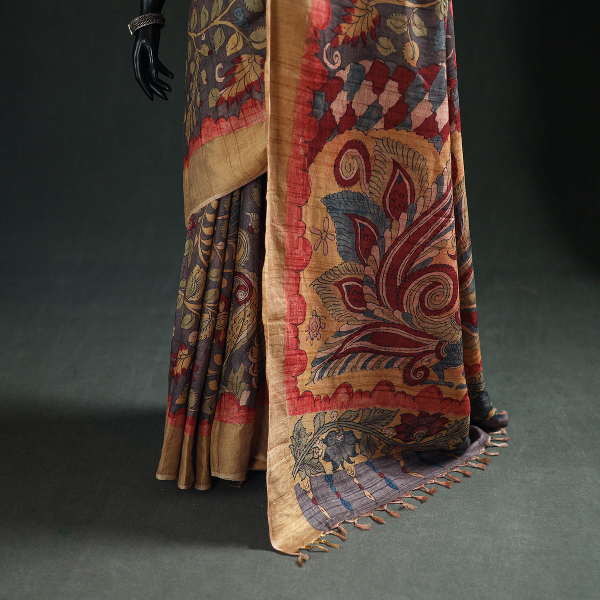Pure Handloom Desi Tussar Silk Handpainted Srikalahasti Pen Kalamkari Saree with Zari Border 05