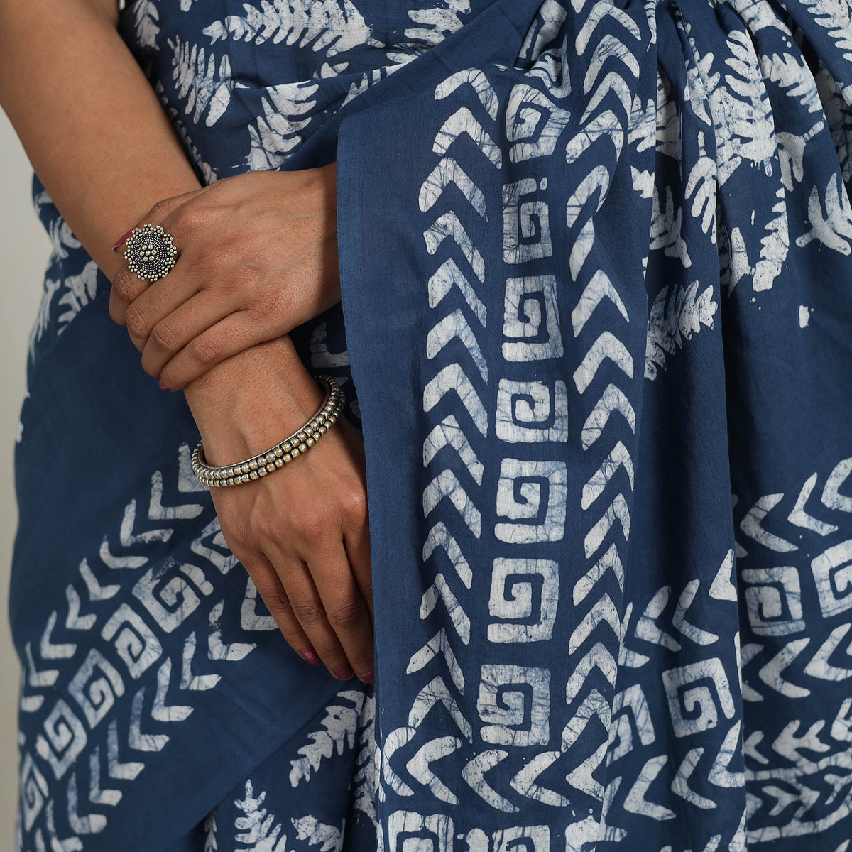 Buy Cotton Blue Hand Batik Print Saree online