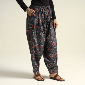 Buy Bagru Block Printed Cotton Elasticated Salwar Online at iTokri.com